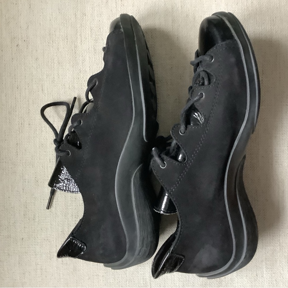 Black suede and leather shoes by ARCHE made in France - Picture 4 of 6